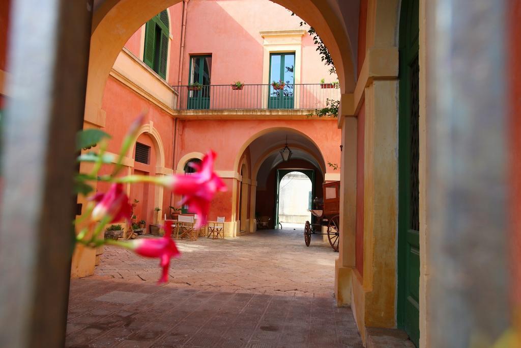 Bed and Breakfast Palazzo Laura Morciano di Leuca Esterno foto